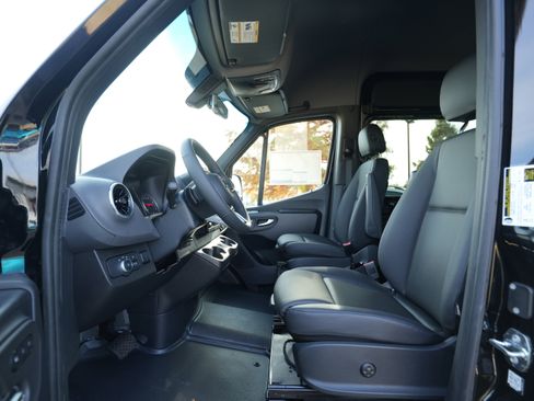 New 2026 Mercedes-Benz Sprinter 2500 image 40