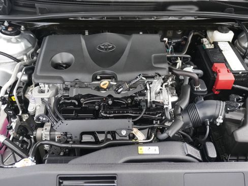 Used 2020 Toyota Camry SE image 26