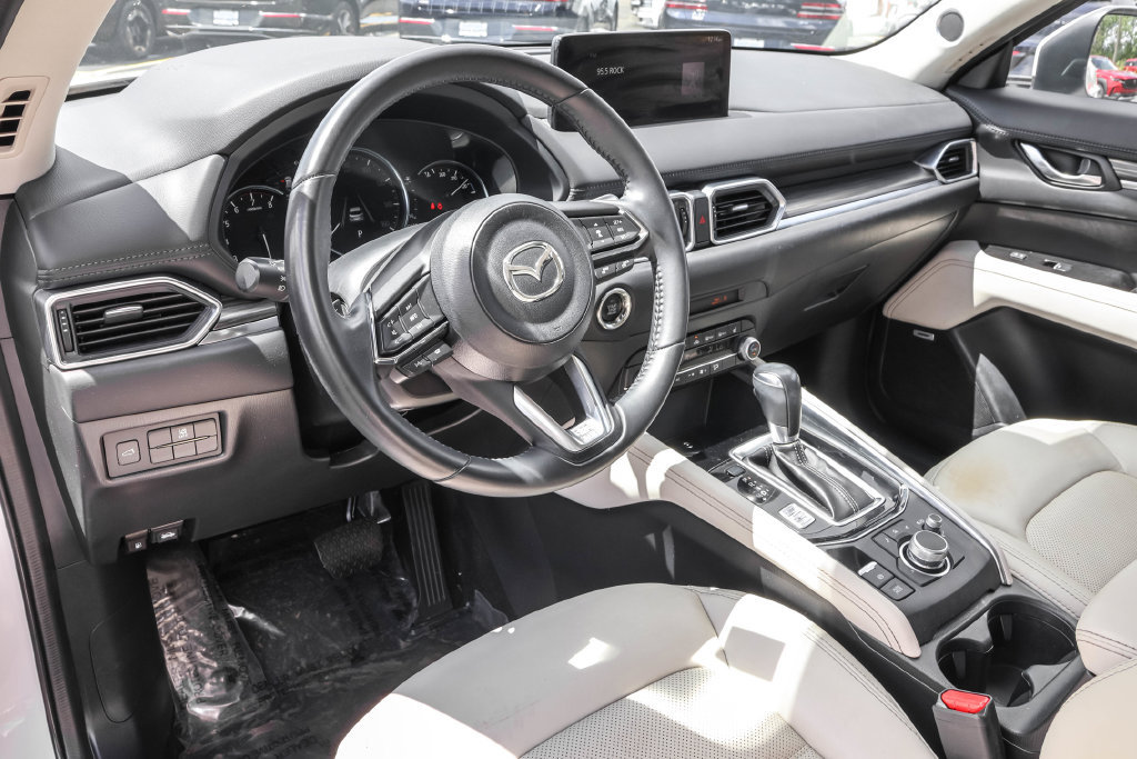 Used 2023 MAZDA CX-5 AWD 2.5 S w/ Premium Package image 5