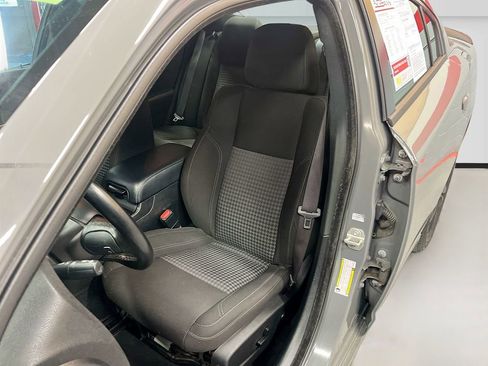 Used 2023 Dodge Charger SXT w/ Blacktop Package AWD/4WD image 19