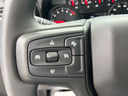 Used 2026 Chevrolet Silverado 2500 Custom w/ Custom Value Package image 21