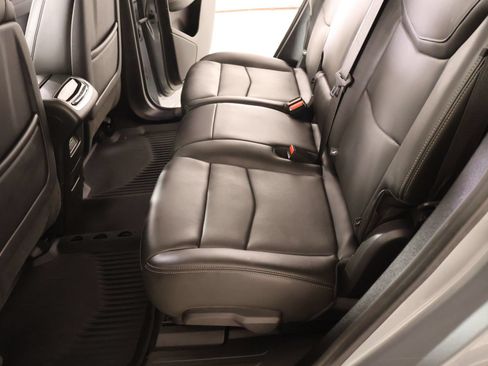 Used 2025 Cadillac XT6 Premium Luxury w/ Technology Package FWD image 12