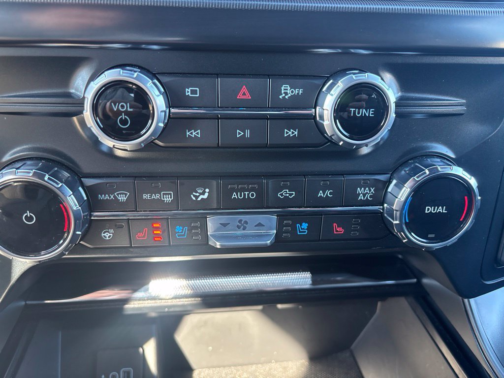 Used 2025 Ford F150 Lariat w/ Bed Utility Package AWD/4WD image 12
