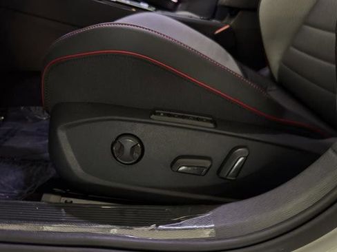 New 2025 Volkswagen GTI SE image 25