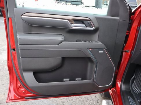 New 2026 Chevrolet Silverado 1500 LT Trail Boss w/ Convenience Package II image 3