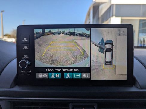 Used 2025 Honda Pilot Black Edition image 22