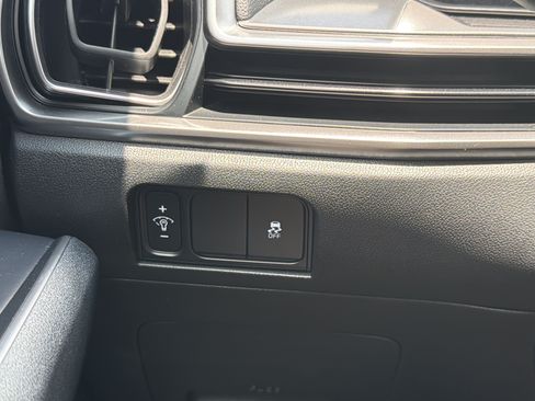 Used 2024 Kia Sorento S AWD/4WD image 13