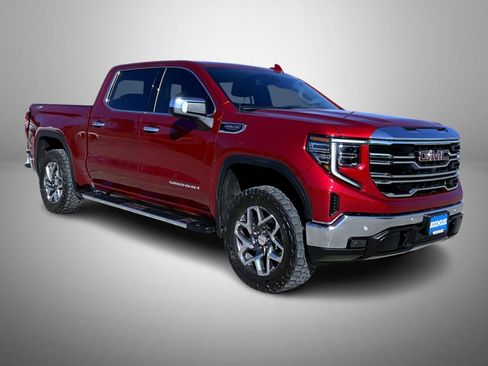 Used 2024 GMC Sierra 1500 SLT w/ SLT Convenience Package AWD/4WD image 3