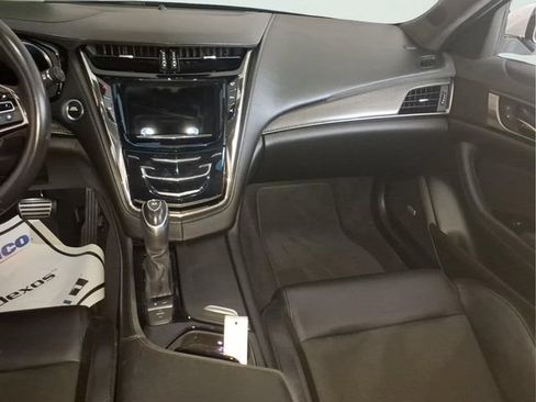 Used 2019 Cadillac CTS V w/ Luxury Package RWD image 13
