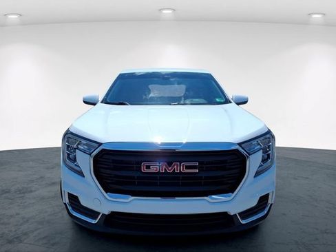 Used 2023 GMC Terrain SLE AWD/4WD image 4