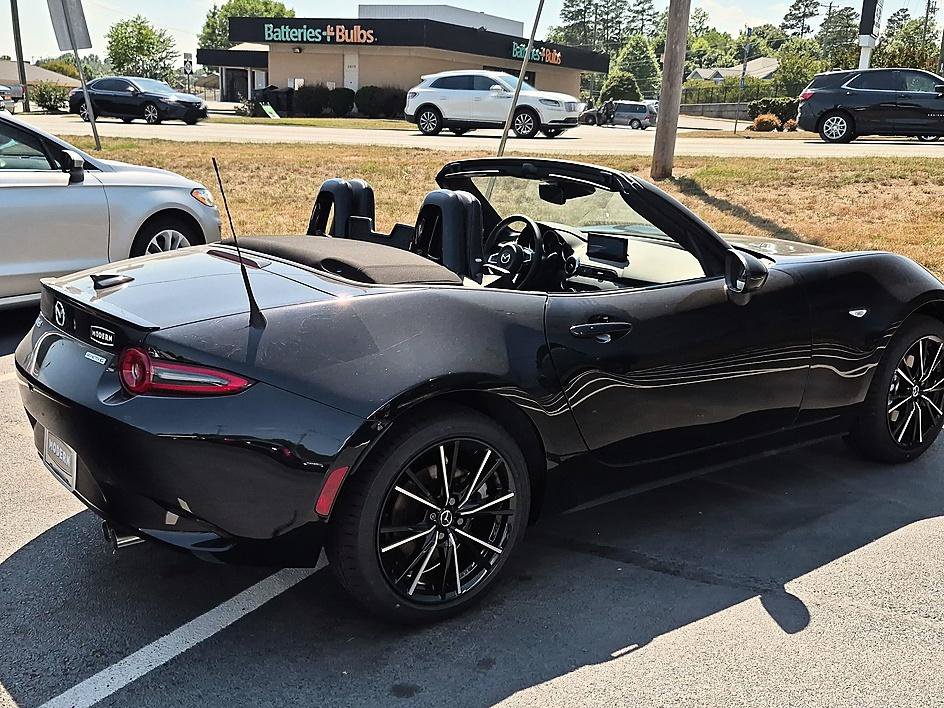 New 2026 MAZDA MX-5 Miata Grand Touring RWD image 5