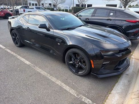 Used 2016 Chevrolet Camaro SS image 3