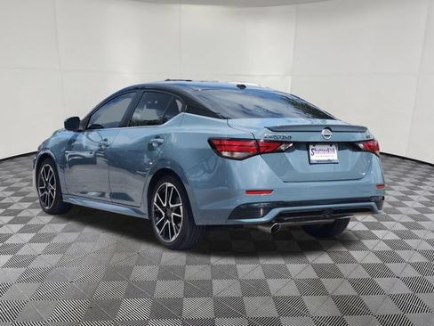 Used 2025 Nissan Sentra SR FWD image 7