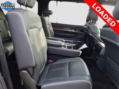 Used 2023 Jeep Grand Wagoneer L Series II image 12