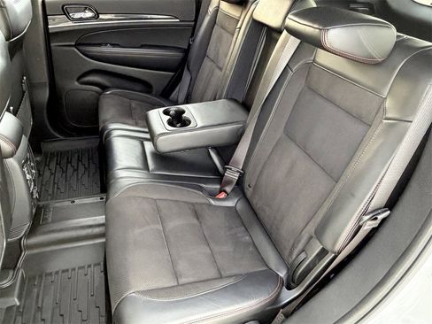 Used 2020 Jeep Grand Cherokee Trailhawk image 18