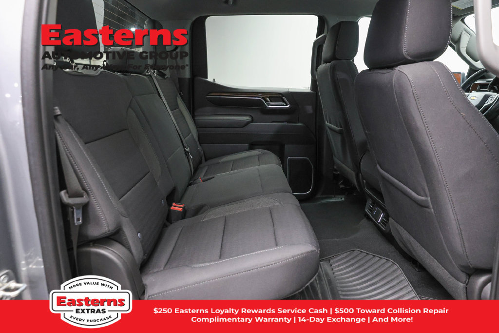 Used 2023 Chevrolet Silverado 1500 LT AWD/4WD image 26