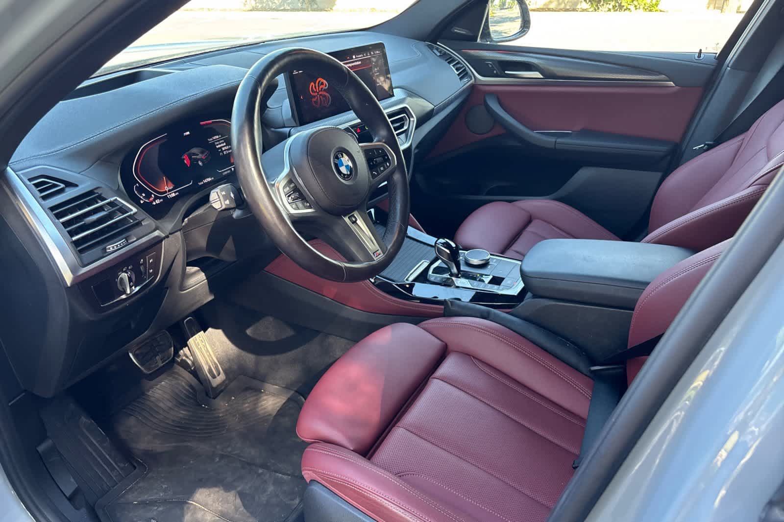 Used 2024 BMW X4 xDrive30i AWD/4WD image 14
