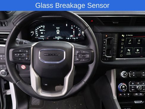 Used 2024 GMC Yukon XL Denali image 16