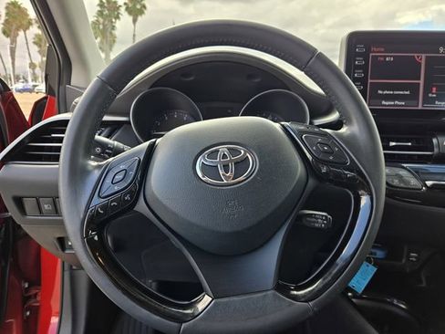 Used 2022 Toyota C-HR Limited FWD image 20