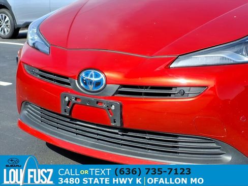 Used 2020 Toyota Prius XLE image 33