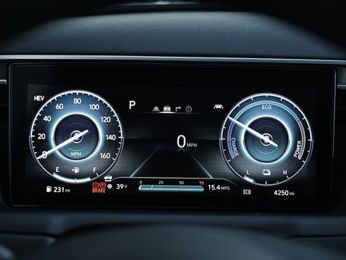 Used 2024 Hyundai Tucson Limited image 31