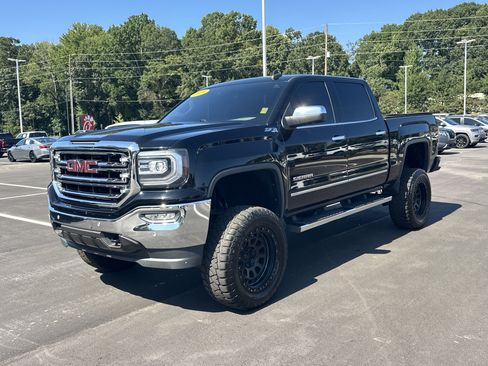 Used 2018 GMC Sierra 1500 SLT AWD/4WD image 3