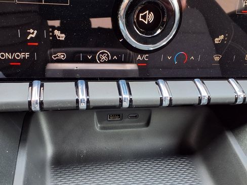 New 2026 GMC Terrain Elevation w/ Black Edition FWD image 4