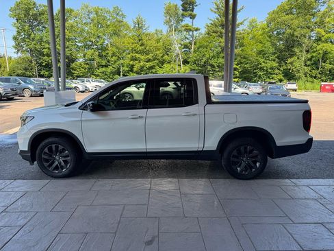 Used 2022 Honda Ridgeline Sport image 2