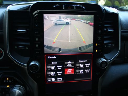 Used 2019 RAM 1500 Laramie AWD/4WD image 21