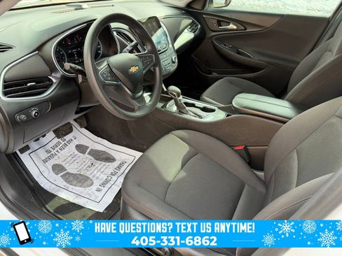 Used 2021 Chevrolet Malibu LT image 22