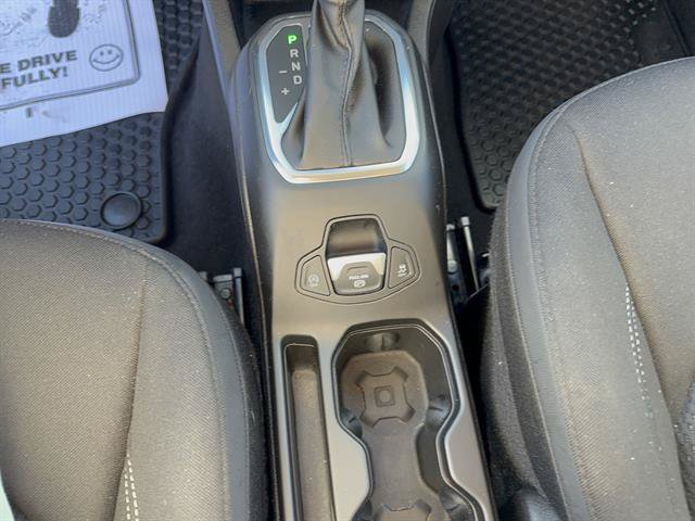 Used 2023 Jeep Renegade Latitude w/ Premium Group AWD/4WD image 14