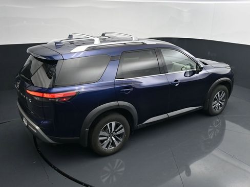 Used 2023 Nissan Pathfinder SL FWD image 33