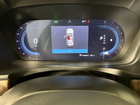 Used 2025 Volvo V90 B6 Cross Country Plus w/ Protection Package Premier image 25