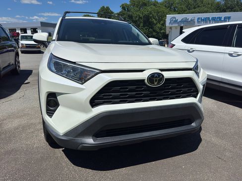 Used 2021 Toyota RAV4 XLE Premium FWD image 2