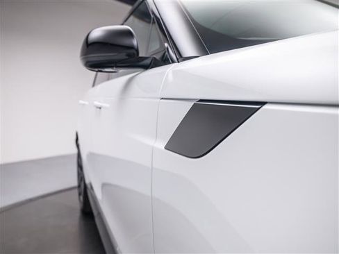 New 2026 Land Rover Range Rover Sport SE image 12