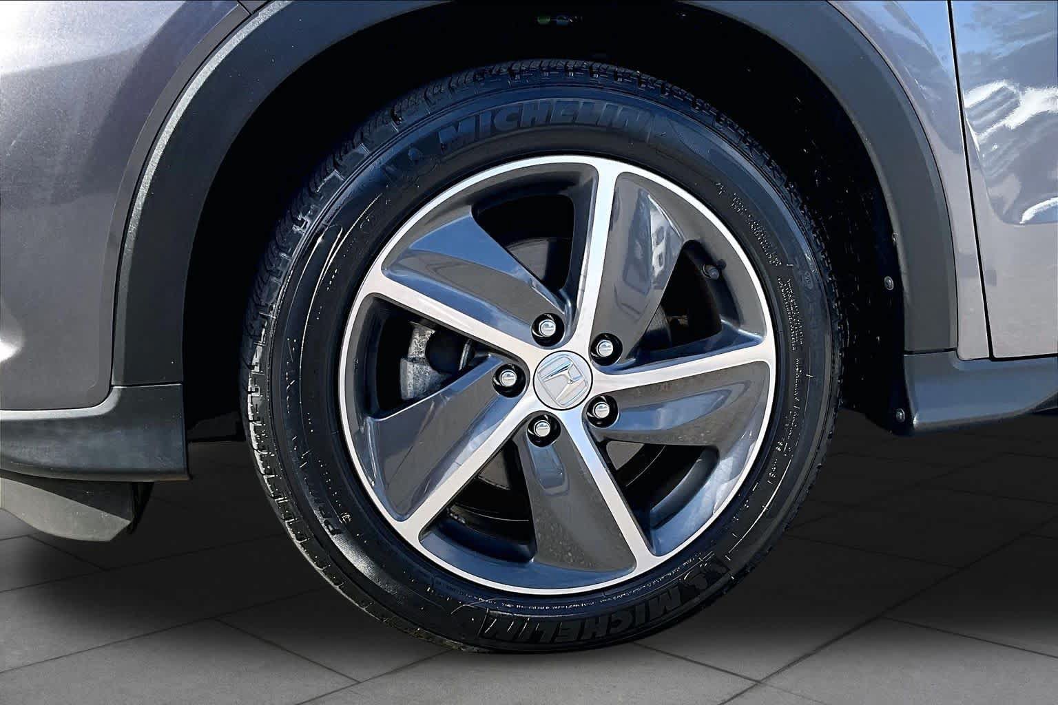Used 2022 Honda HR-V EX image 11
