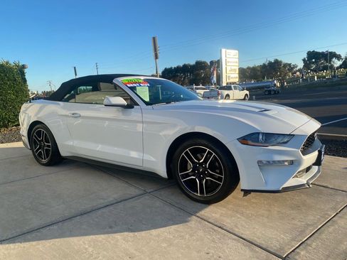 Used 2023 Ford Mustang Premium image 11