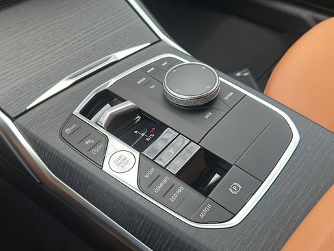 New 2025 BMW 330i Sedan w/ Premium Package image 25