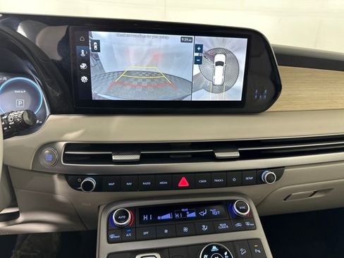 Used 2023 Hyundai Palisade Limited w/ Cargo Package image 22