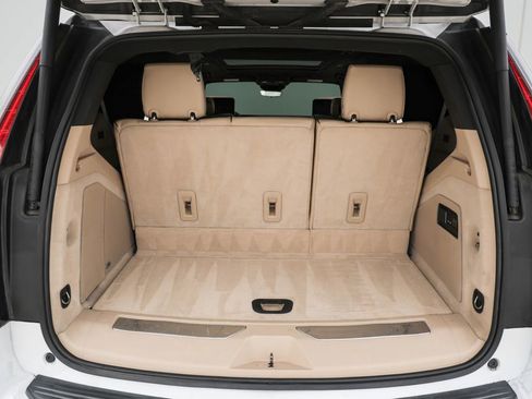 Used 2021 Cadillac Escalade Premium Luxury w/ Driver Assist Tech Package AWD/4WD image 28