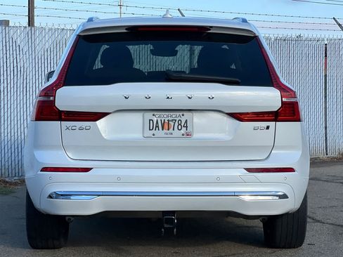 Used 2023 Volvo XC60 B5 Plus AWD/4WD image 4