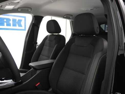 New 2026 Chevrolet Trax LT image 16