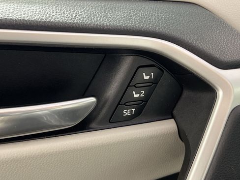 Used 2024 Toyota RAV4 XLE Premium image 32