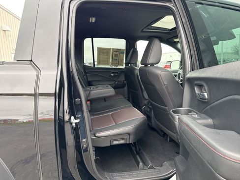 Used 2023 Honda Ridgeline Black Edition image 38