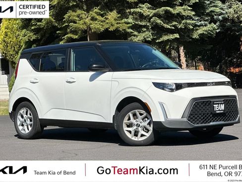 Certified 2025 Kia Soul S FWD image 1
