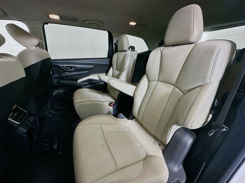Used 2024 Subaru Ascent Premium w/ Convenience Package image 27