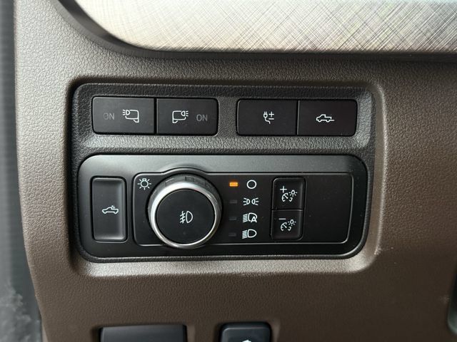 Used 2024 Ford F350 King Ranch w/ FX4 Off-Road Package AWD/4WD image 23