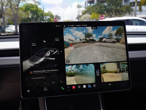 Used 2026 Tesla Model Y AWD image 6