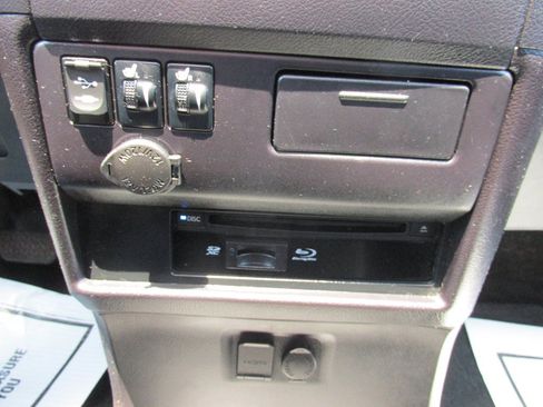 Used 2016 Toyota Sienna SE Premium FWD image 14