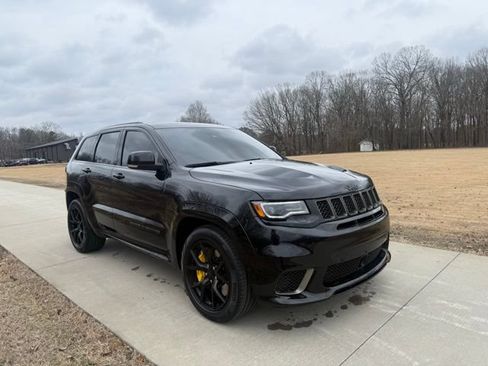 Used 2021 Jeep Grand Cherokee Trackhawk AWD/4WD image 38